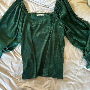 Vine & Love Deep Green Top